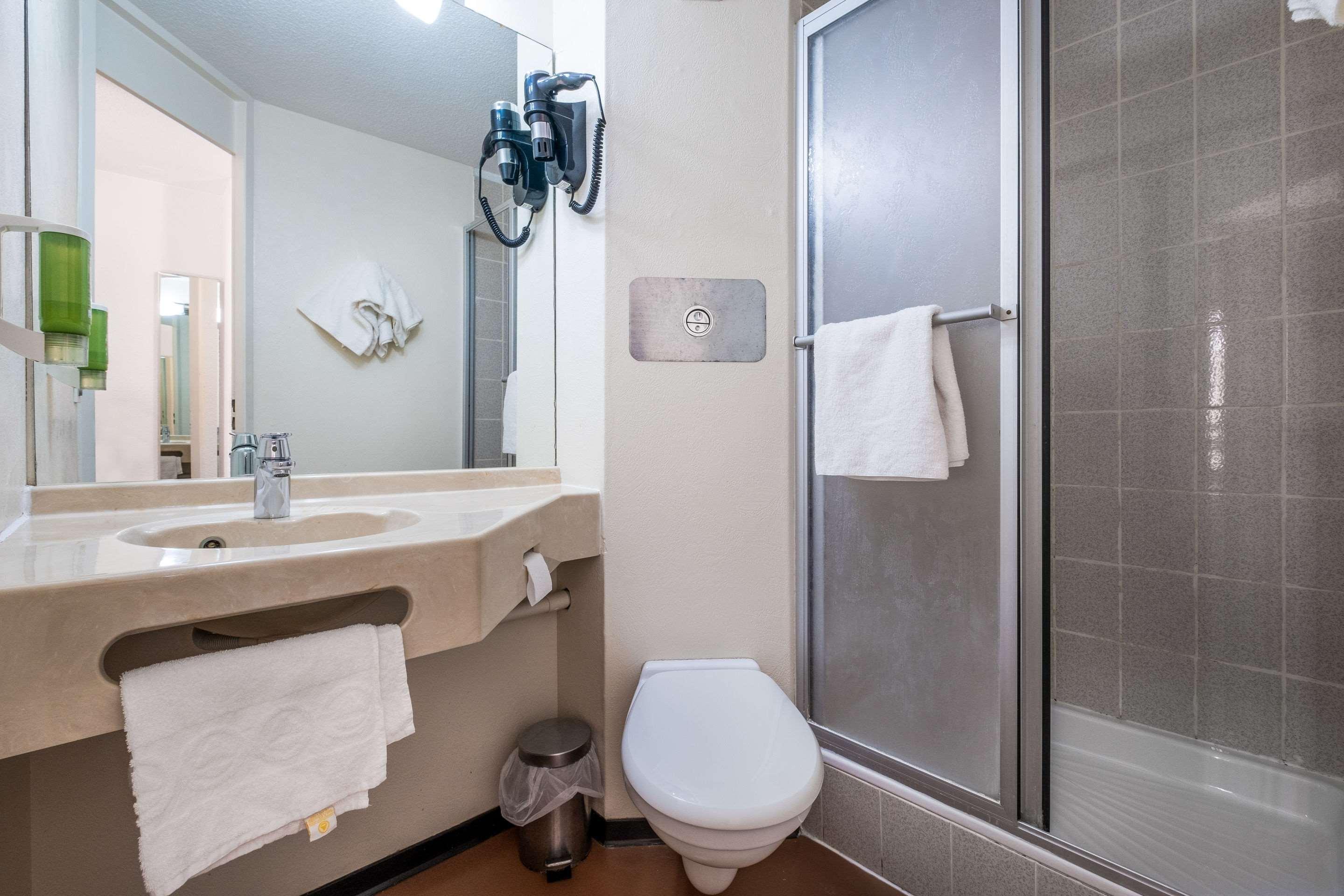 B&B Hotel Marne-La-Vallee Chelles 셸 외부 사진