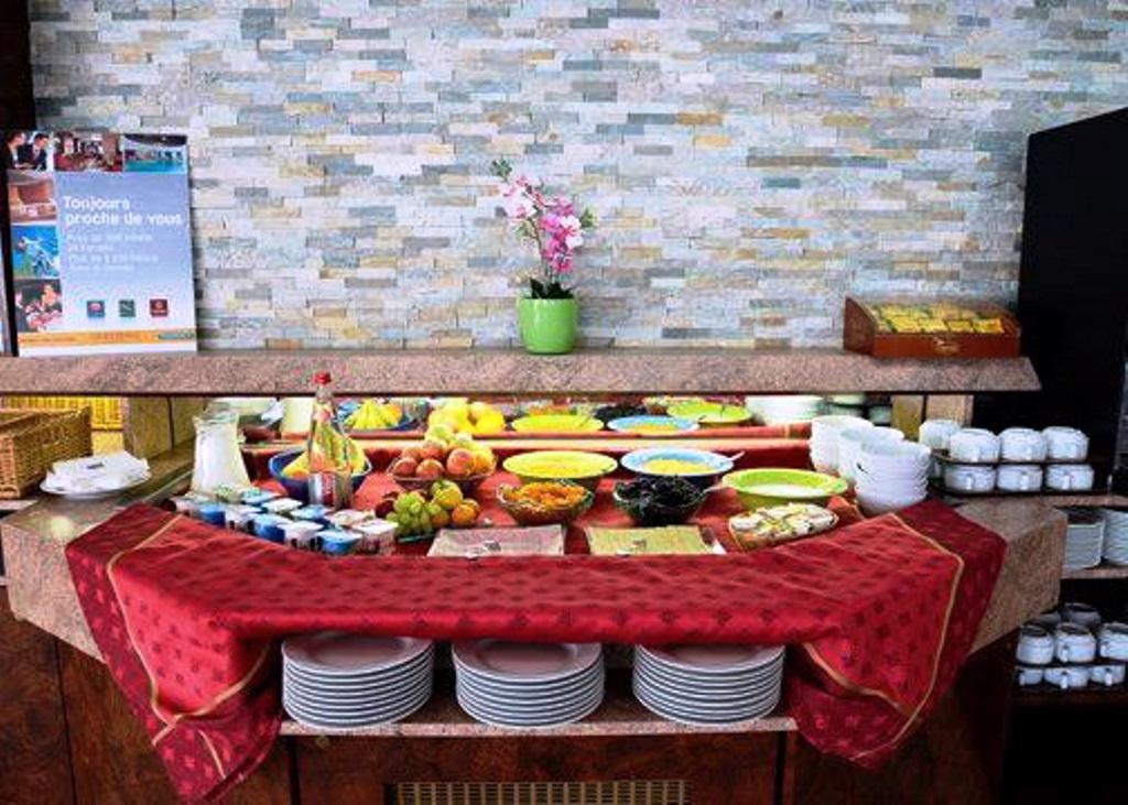 B&B Hotel Marne-La-Vallee Chelles 셸 외부 사진