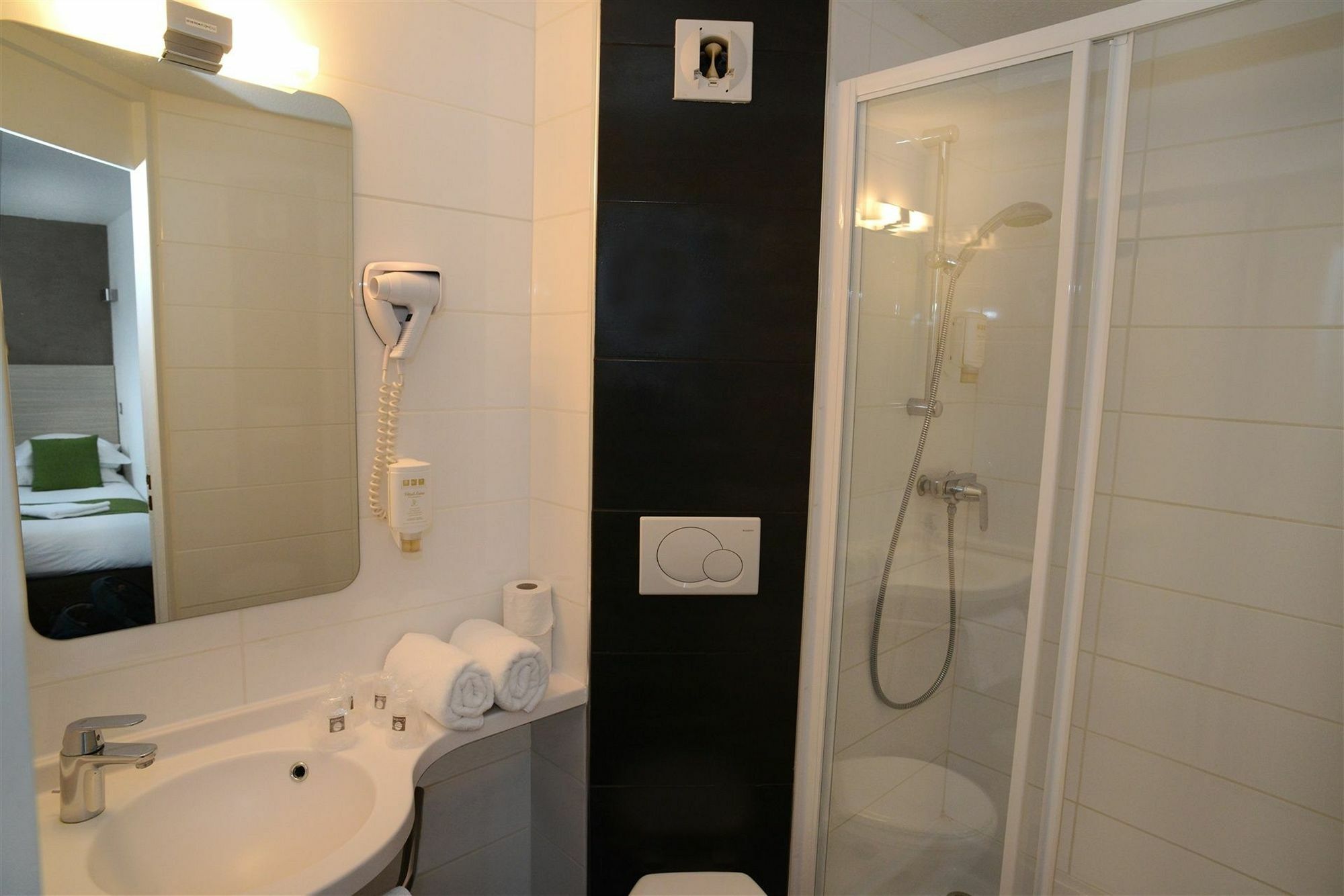 B&B Hotel Marne-La-Vallee Chelles 셸 외부 사진